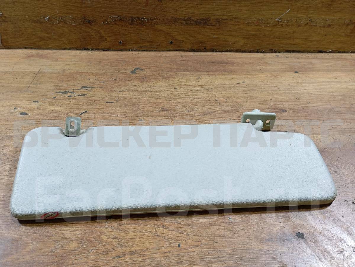 Козырек солнцезащитный левый (водительский) на ВАЗ Лада Приора 2170, 2171, 2172 21700820401100 Козырек солнцезащитный левый (водительский) на ВАЗ Лада Приора 2170, 2171, 2172 21700820401100