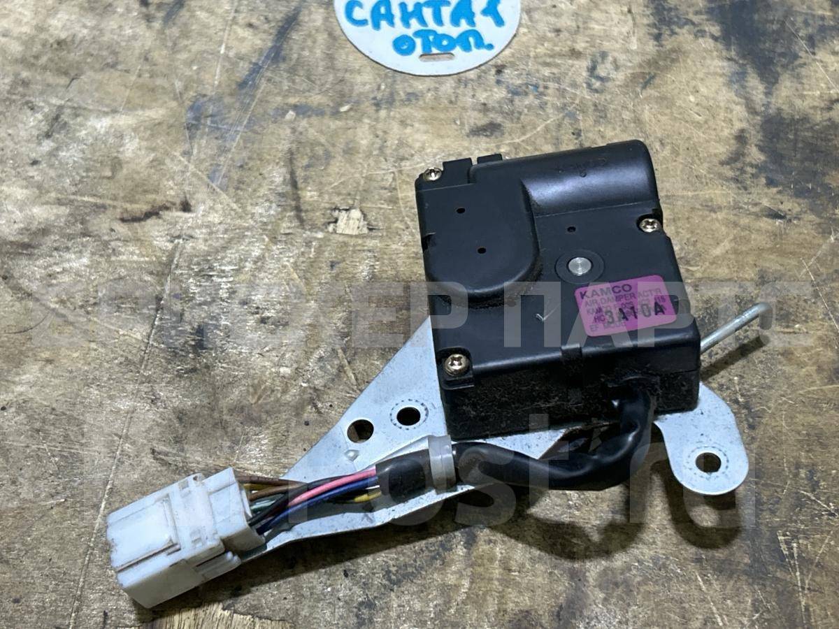 Моторчик (сервопривод печки) заслонки отопителя на Хендай Санта Фе 1 поколение (SM) F00S4C2115