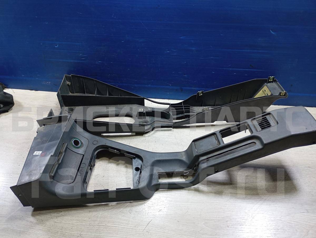 Центральный тоннель, облицовка туннеля пола на ВАЗ Лада Лада 2110  21105109154