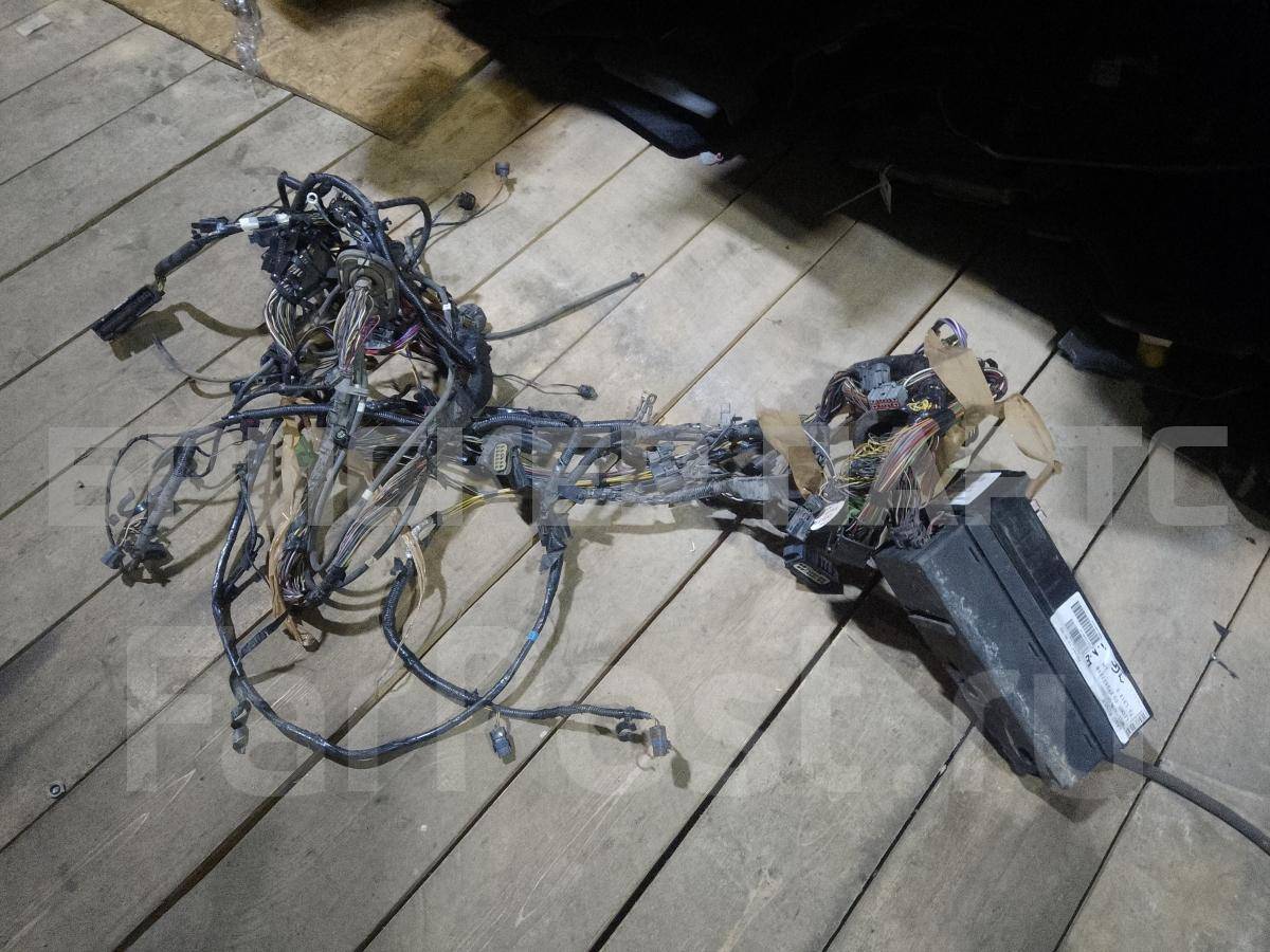 Проводка (коса) моторного отсека на Ленд Ровер Дискавери 3 поколение 8H2214290GA