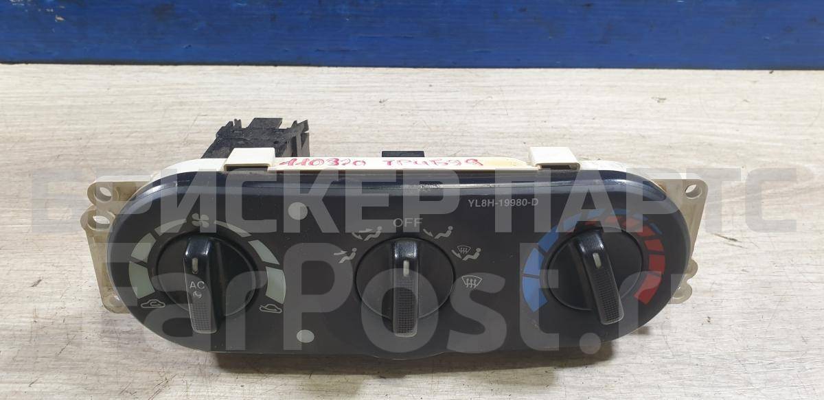 Блок управления отопителем, печкой. на Мазда Трибьют 1 серия EP YL8H19980D