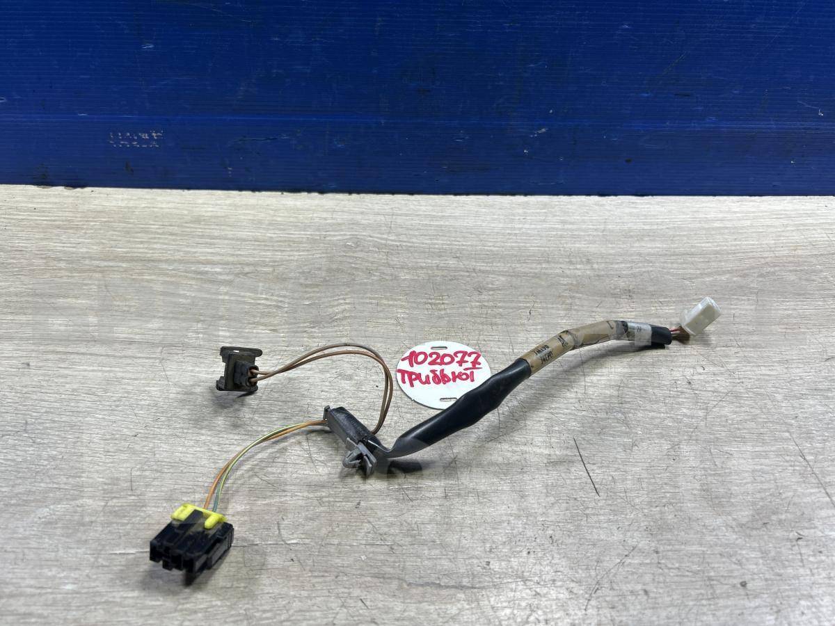 Проводка салонная (коса, жгут салона) для Мазда Трибьют 1 серия EP YL847M196AC