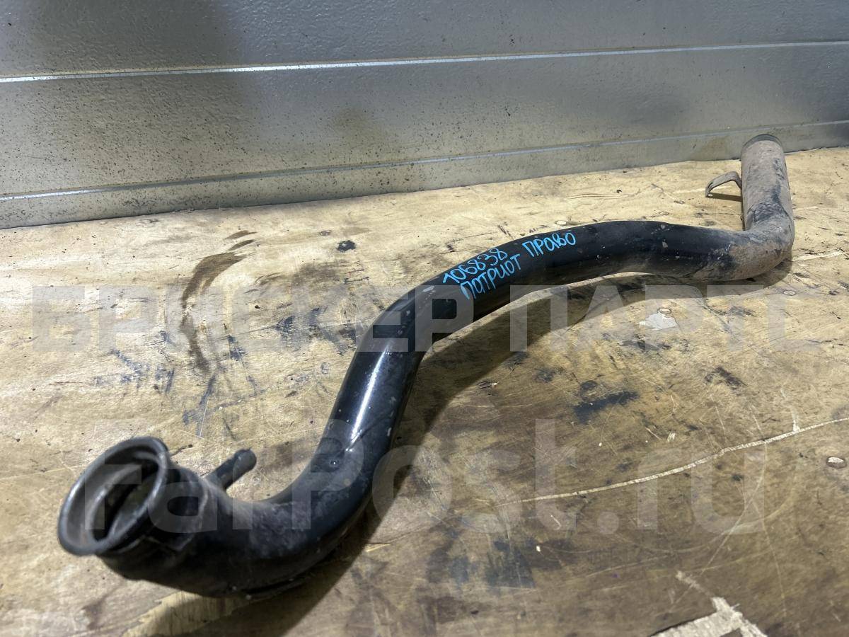 Заливная горловина бензобака, наливная труба топливного бака правая для УАЗ Симбир 3162 31622-1101056