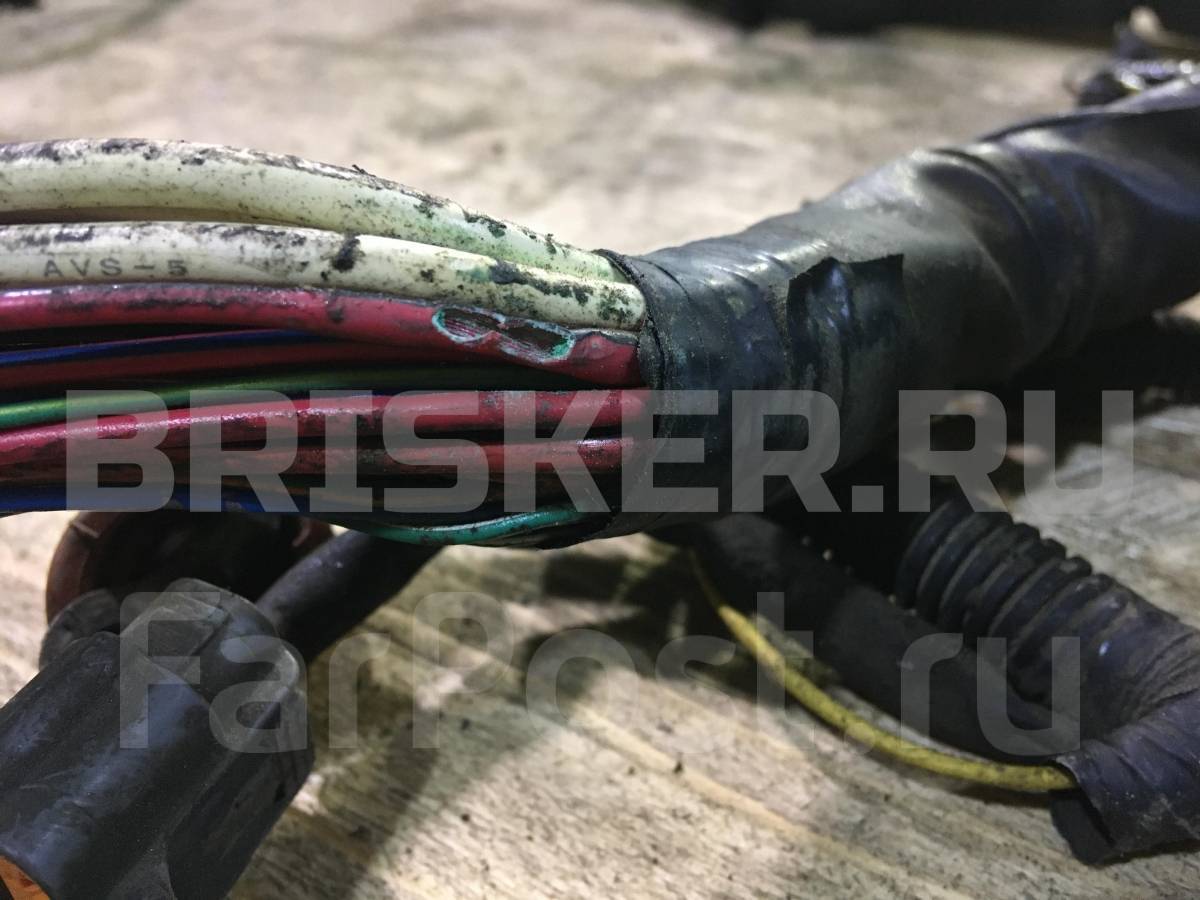 Проводка (коса) моторного отсека на Митсубиси Каризма I поколение рестайлинг MR915670