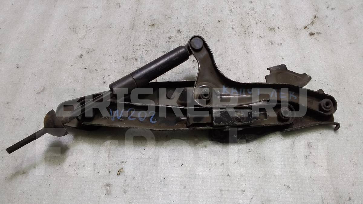 Петля капота левая на Мерседес-Бенц Ц-класс W202