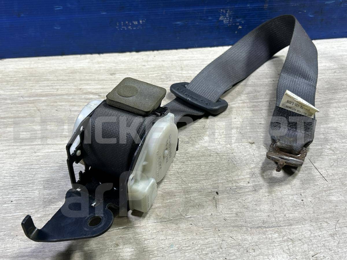 Ремень безопасности задний правый на Хонда Цивик 8 4D (FD) TKAB0EJ516