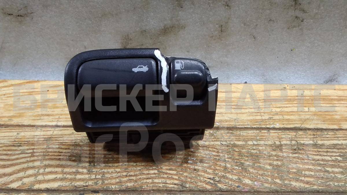 Кнопка открывания багажника на Ниссан Максима A33 253802Y000