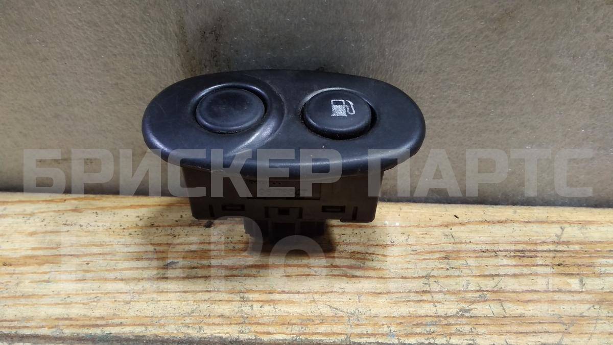 Кнопка открывания багажника на Дэу Нексия 1 поколение N150 рестайлинг 96176547