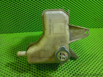 Бачок расширительный охлаждающей жидкости (антифриза, тосола) для Мазда Трибьют 1 серия EP YF4715350D