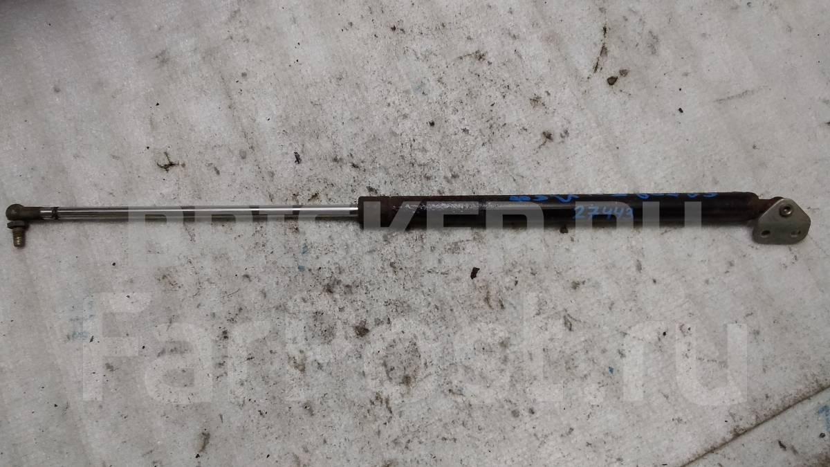 Амортизатор багажника левый на ВАЗ Лада Приора 2170, 2171, 2172