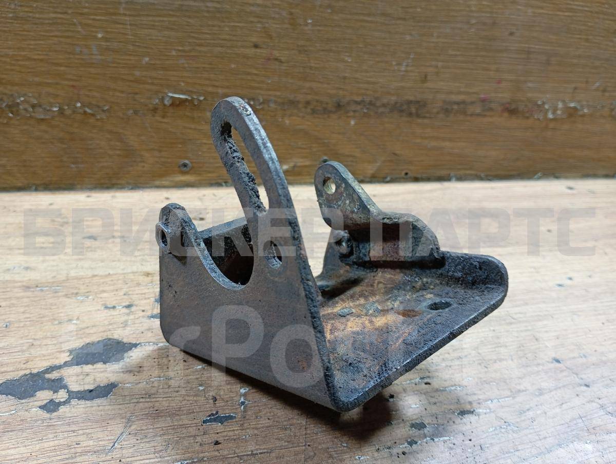 Кронштейн крепления насоса гидроусилителя руля (ГУР) для Сузуки Сайдкик 1 поколение 4912056B00