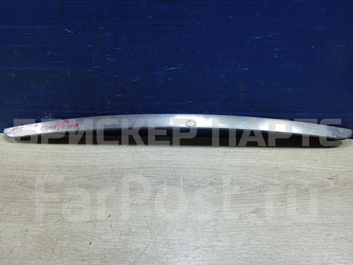 Молдинг, накладка, облицовка капота на Хендай Соната V поколение NF 863553K000