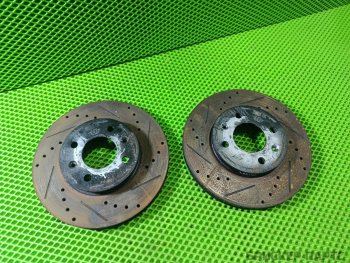 Передние вентилируемые тормозные диски комплект для Киа Соренто 2 поколение XM