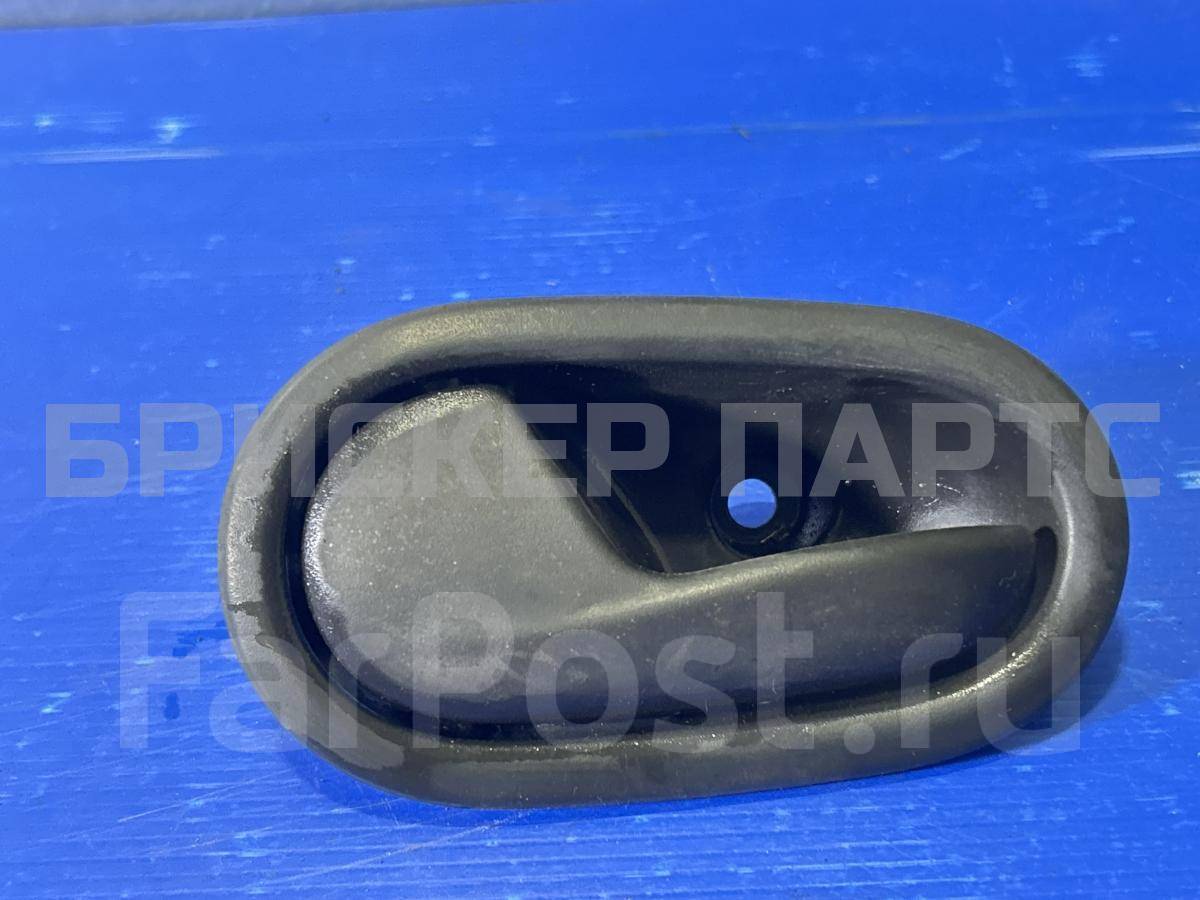 Ручка открывания двери задней левой (внутренняя) для Рено Сандеро 2 поколение 806717698R