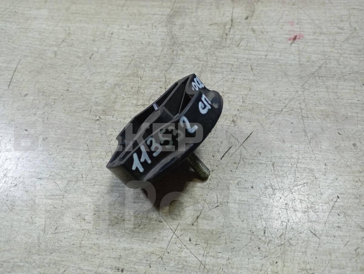 Болт-барашек, фиксатор крепления запасного колеса (запаски) для Киа Шума 2 поколение 0K2A256960A
