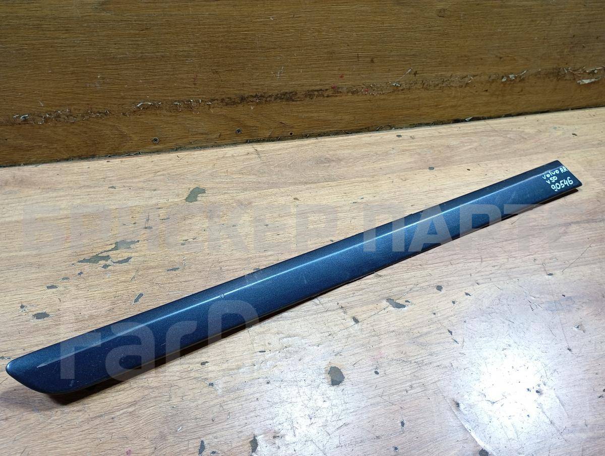 Молдинг задней правой двери на Вольво V50 1 поколение рестайлинг 39987039