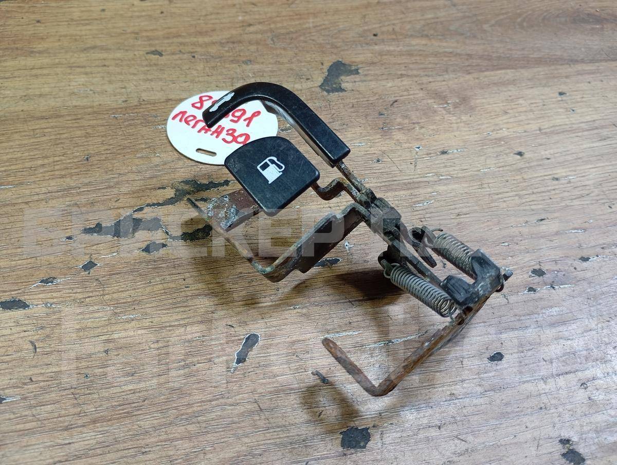 Ручка открывания багажника и лючка бензобака на Дэу Леганза 1 поколение V100 96205450