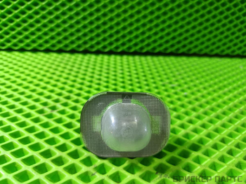 Плафон подсветки заднего номера (фонарь освещения номерного знака) для Киа Венга 925011M000