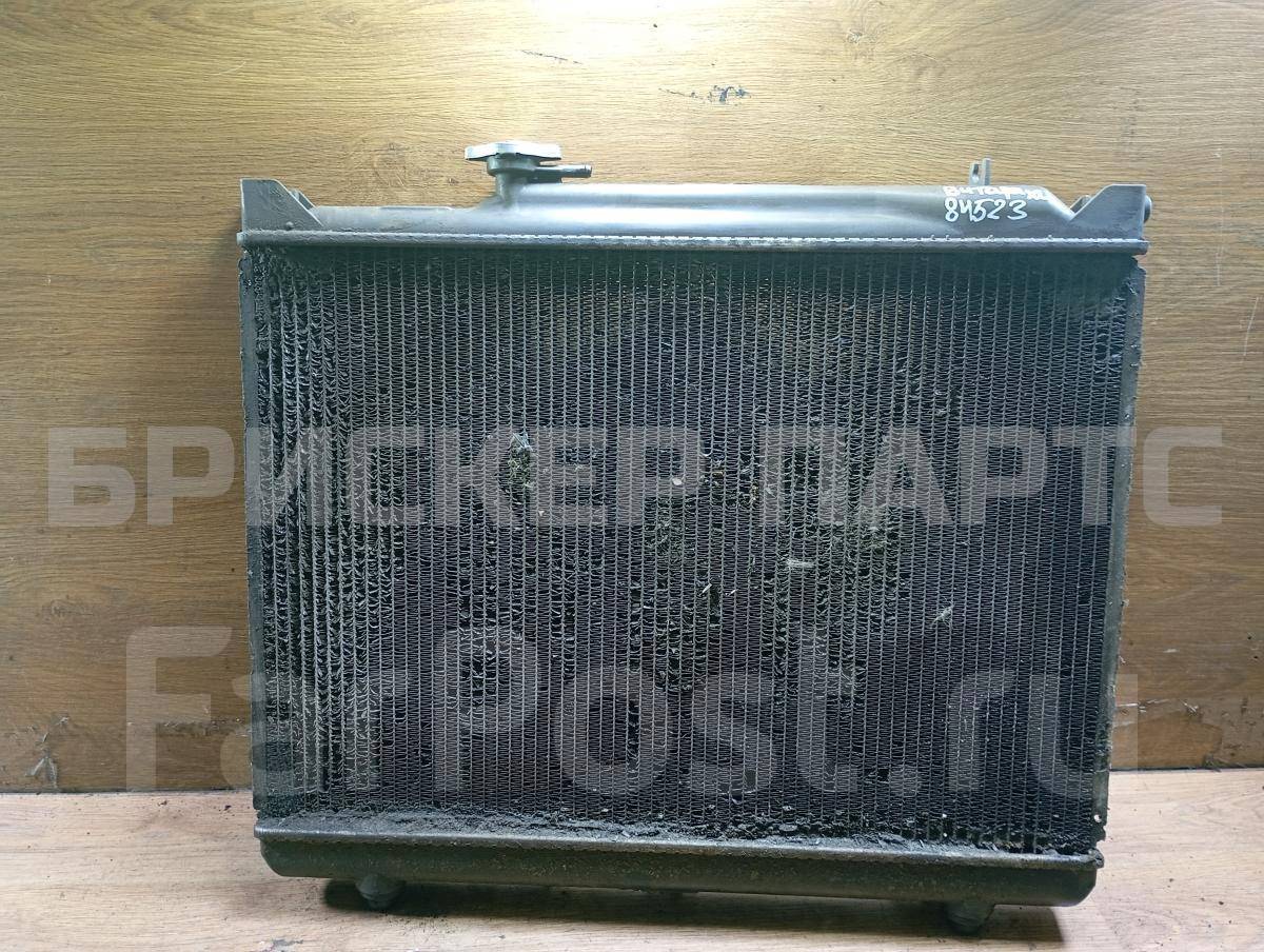 Радиатор охлаждения двигателя основной на Сузуки XL7 (Икс-эль) 1 серия 1770052D00