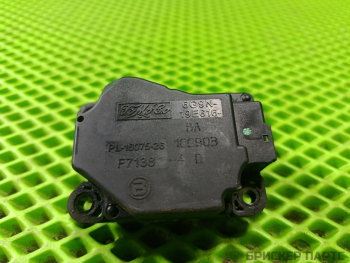 Моторчик (сервопривод печки) заслонки отопителя для Вольво S60 2 поколение (Y20) 31348271