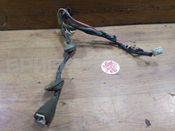 Проводка (коса, жгут) задней правой двери на Ниссан Альмера 1 Поколение N15 241261N