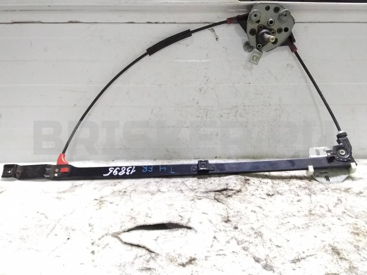 Стеклоподъемник механический правый передний на Фольксваген Транспортер Т4