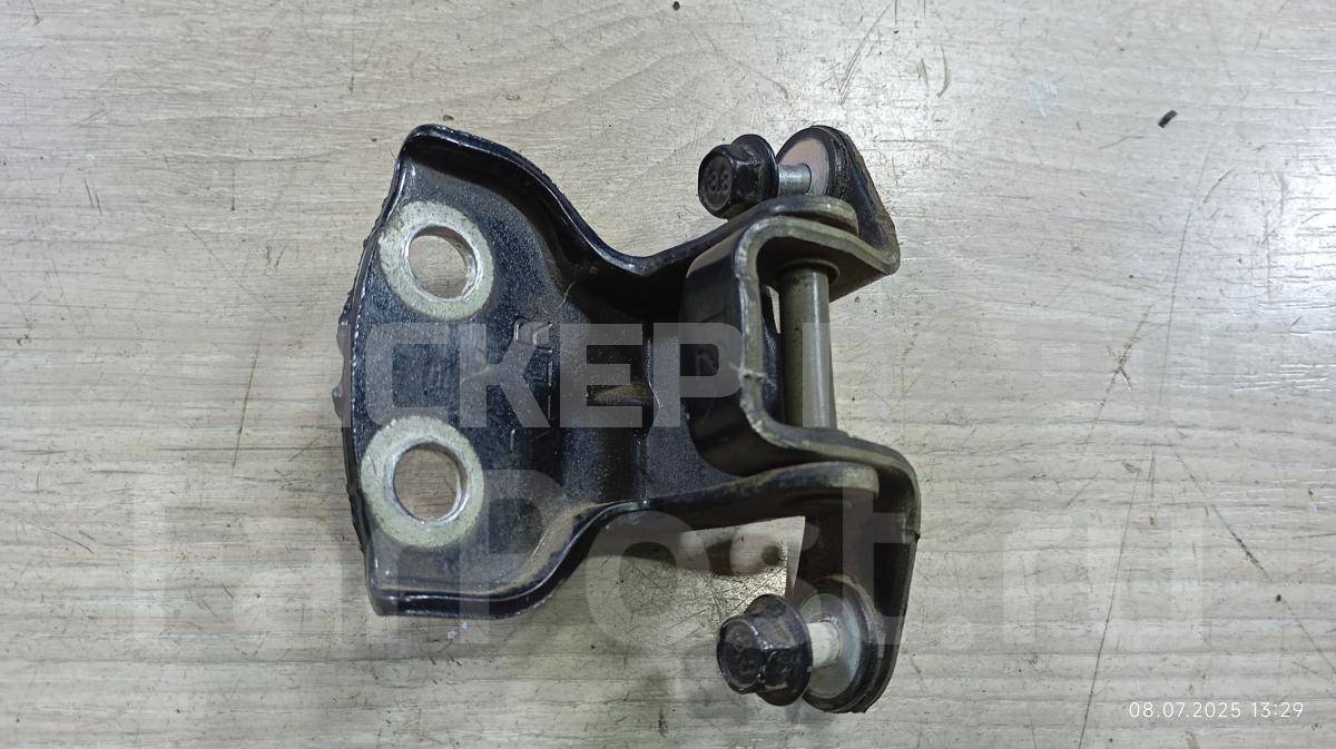 Петля двери задней левой нижняя для Шевроле Авео 1 поколениеT200 96541514