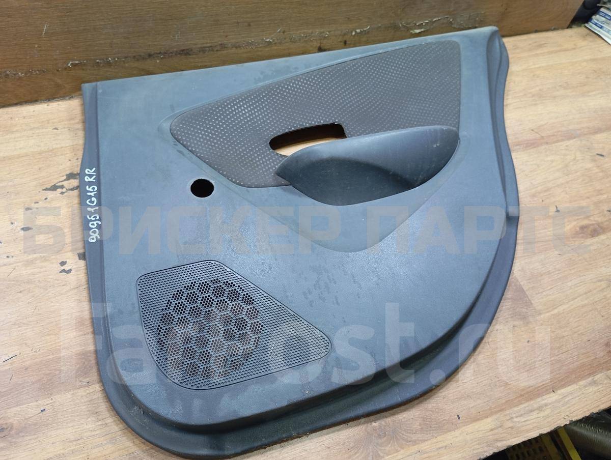 Обшивка двери (обивка) задней правой на Ниссан Альмера 3 поколение G15 829004AA0A