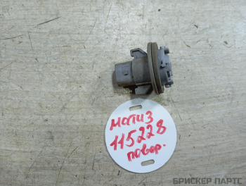 Патрон указателя поворота (поворотника, повторителя) для Шевроле Круз 1 поколение (J300)