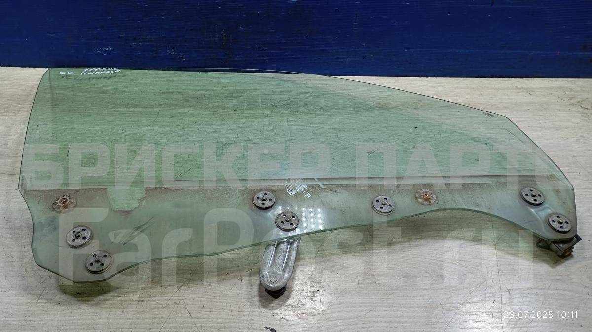 Стекло двери пассажирской, передней правой (боковое, опускное) на Субару Импреза 2 поколение (GG,GD /G11) 61011FE001