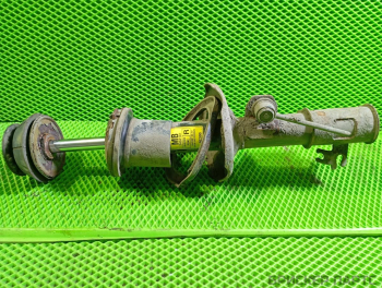 Амортизатор передний правый (стойка) для Сузуки Форэнза 1 поколение 96407820