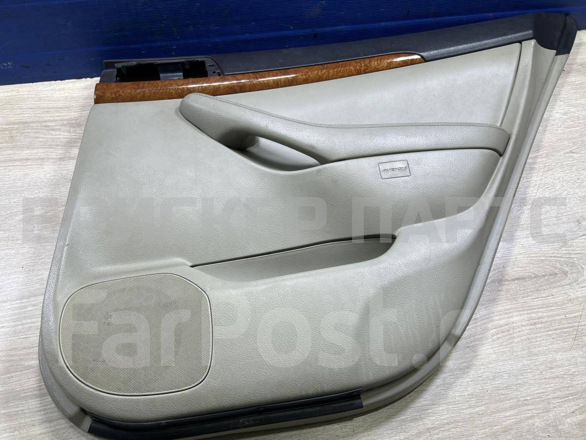 Обшивка двери задней правой на Тойота Авенсис II (T250) 6763005A60E1 Обшивка двери задней правой на Тойота Авенсис II (T250) 6763005A60E1