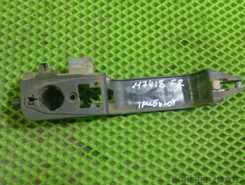 Кронштейн ручки правой передней пассажирской двери (опора основание) для Форд Маверик 2 поколение