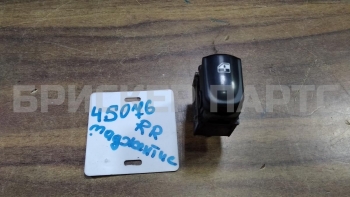 Кнопка стеклоподъемника на Киа Маджентис 2 поколение 935852G700T0