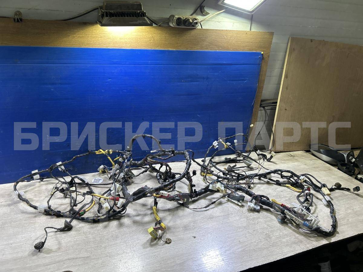 Проводка (коса) салона на Митсубиси Кольт VI (Z20) MR952095