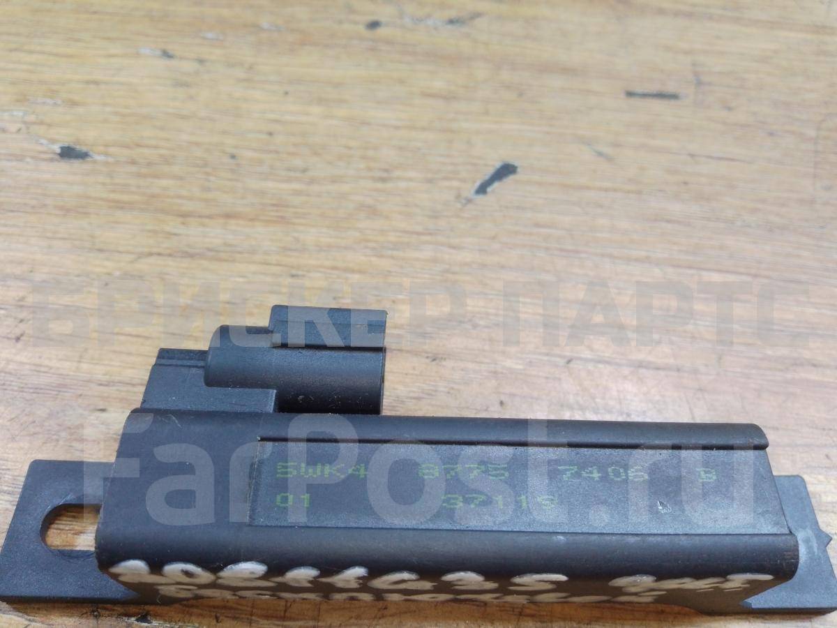 Антенна бесключевого доступа на Инфинити G 3 поколение V35 5WK48775