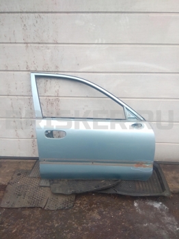 Дверь передняя правая на Митсубиси Каризма I поколение рестайлинг MR496070