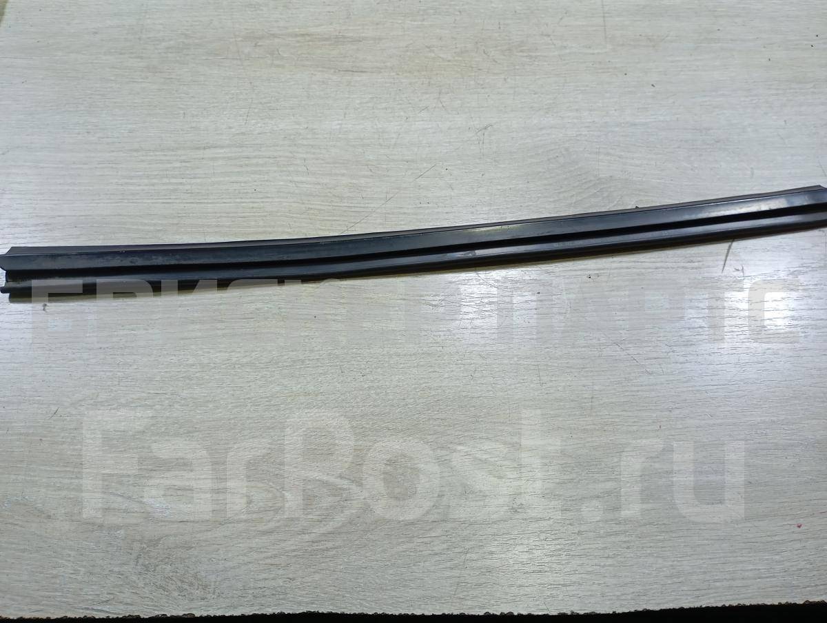 Уплотнитель, молдинг стекла двери передней левой (бархотка) для УАЗ Симбир 3162 31606103291