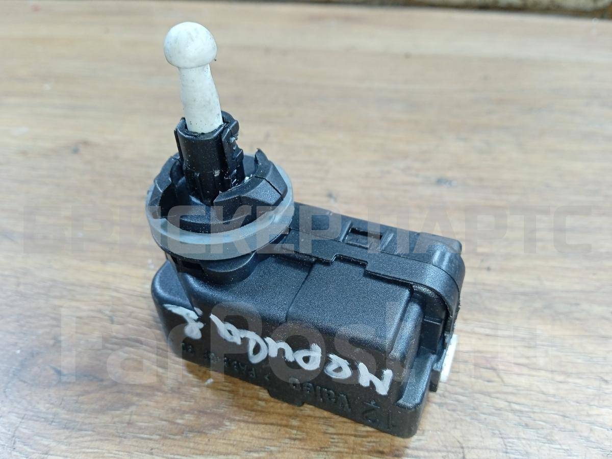 Моторчик корректора фары  (моторедуктор регулировки, коррекции фар) для Опель Мерива A