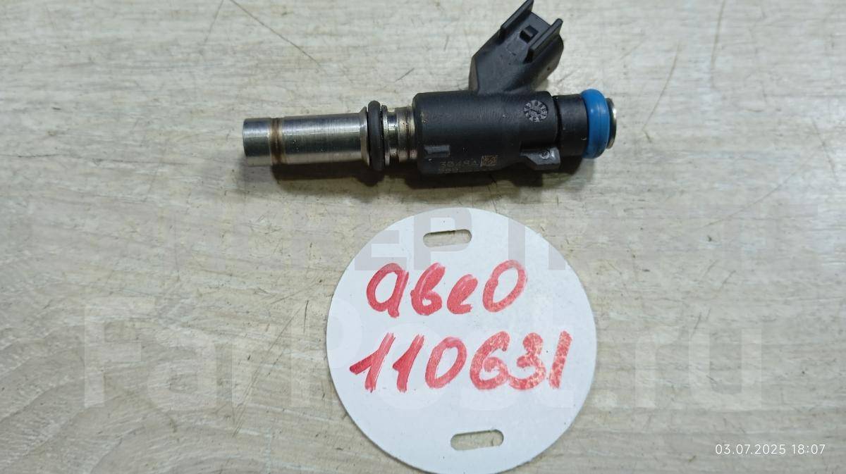 Форсунка топливная, бензиновая (инжекторного двигателя) для Шевроле Авео 1 поколениеT200 55559377