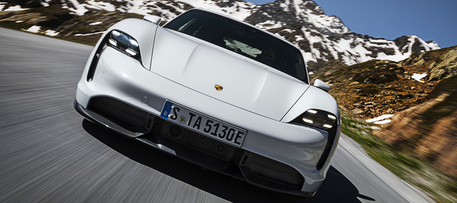 Porsche Taycan: на автосалоне во Франкфурте представлен конкурент Tesla Model S