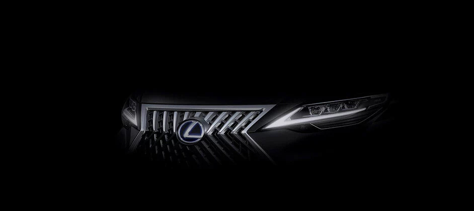 Lexus представит новый минивэн LM с мощными двигателями и стильным дизайном