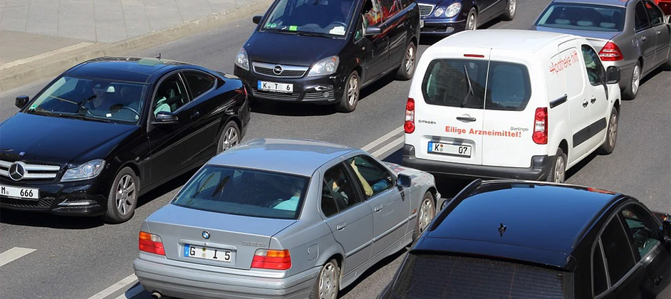 «Автостат»: россияне стали меньше покупать автомобили по параллельному импорту