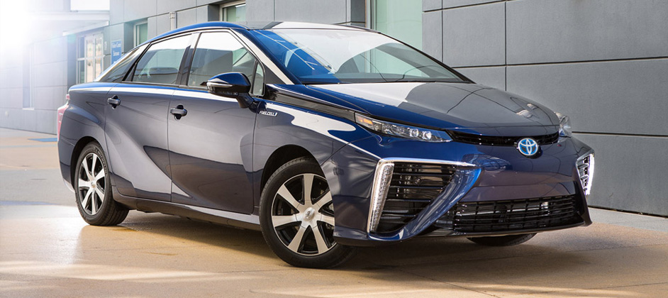 Toyota планирует разработать второе поколение водородного автомобиля Mirai