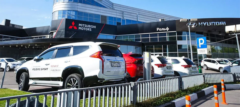 В России немного сократилось число автодилеров В России немного сократилось число автодилеров