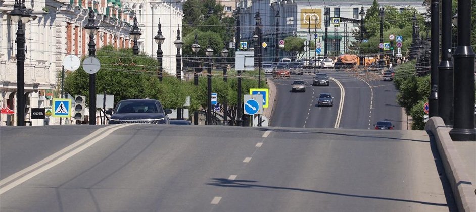 Назвали две омские машины с самым высоким налогом