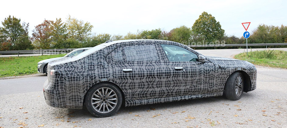 Компания BMW тестирует прототип нового поколения седана 7 Series Hybrid