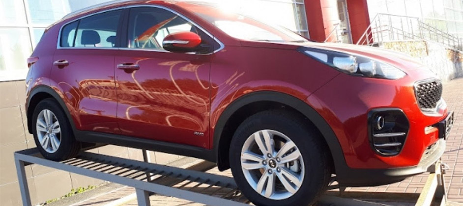 В Тюмени автомобили премиум-класса стали дешевле на 2,8% В Тюмени автомобили премиум-класса стали дешевле на 2,8%