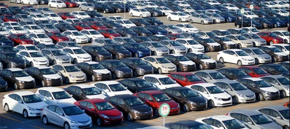 Автодилеры РФ ожидают сокращения рынка на 50%-70% по итогам 2022 года Автодилеры РФ ожидают сокращения рынка на 50%-70% по итогам 2022 года