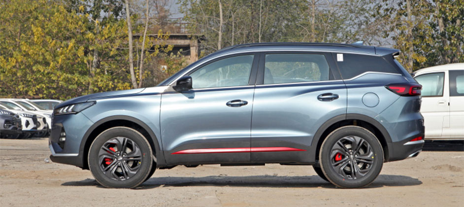 Компания CHERY готовит к премьере новый внедорожник с дизайном Land Rover Компания CHERY готовит к премьере новый внедорожник с дизайном Land Rover